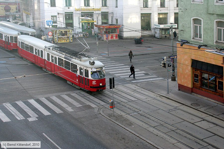 Wien - Straßenbahn - 4864
/ Bild: wien4864_bk1002240002.jpg Wien - Straßenbahn - 4864
/ Bild: wien4864_bk1002240002.jpg