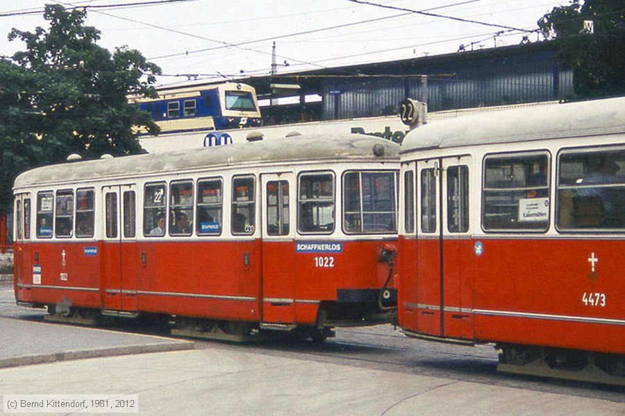 Wien - Straßenbahn - 1022
/ Bild: wien1022_ds037902.jpg Wien - Straßenbahn - 1022
/ Bild: wien1022_ds037902.jpg
