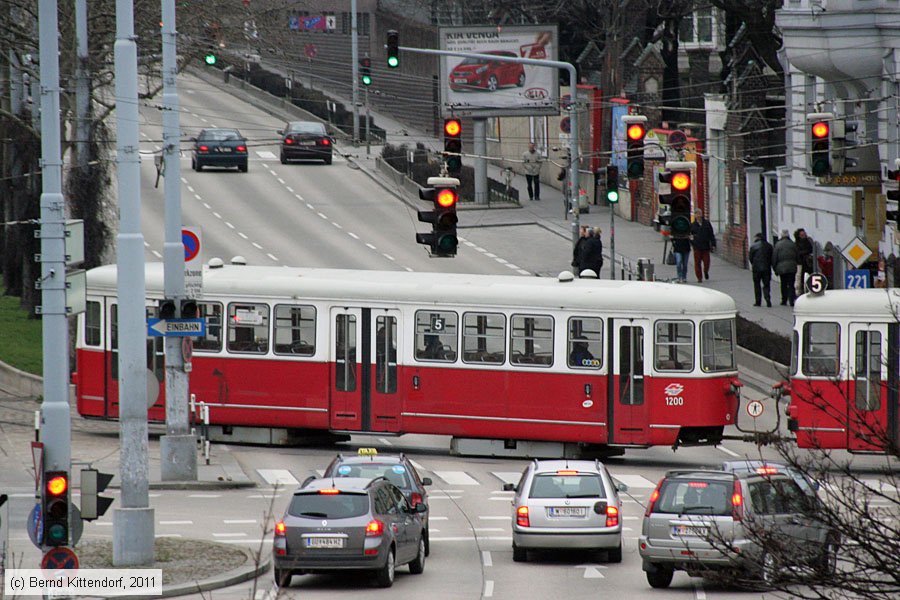 Wien - Straßenbahn - 1200
/ Bild: wien1200_bk1103190013.jpg Wien - Straßenbahn - 1200
/ Bild: wien1200_bk1103190013.jpg