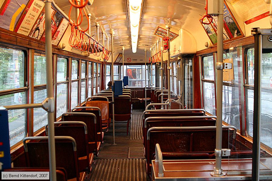 Wien - Straßenbahn - 1216 - Innenansicht
/ Bild: wien1216_bk0708110024.jpg