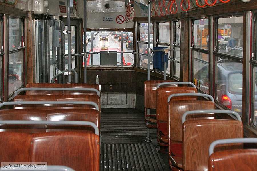 Wien - Straßenbahn - 1265 - Innenansicht
/ Bild: wien1265_bk0809150059.jpg