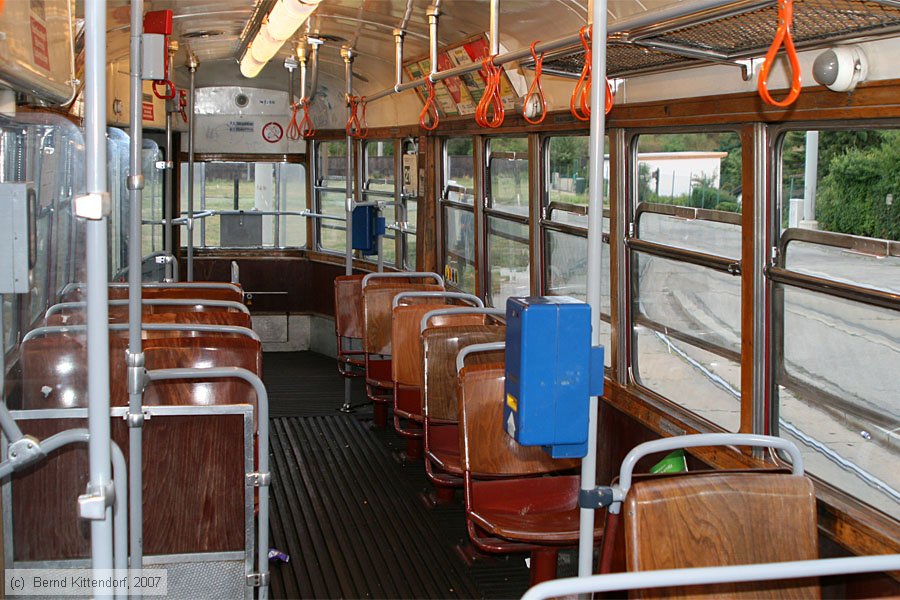 Wien - Straßenbahn - 1266 - Innenansicht
/ Bild: wien1266_bk0708080184.jpg