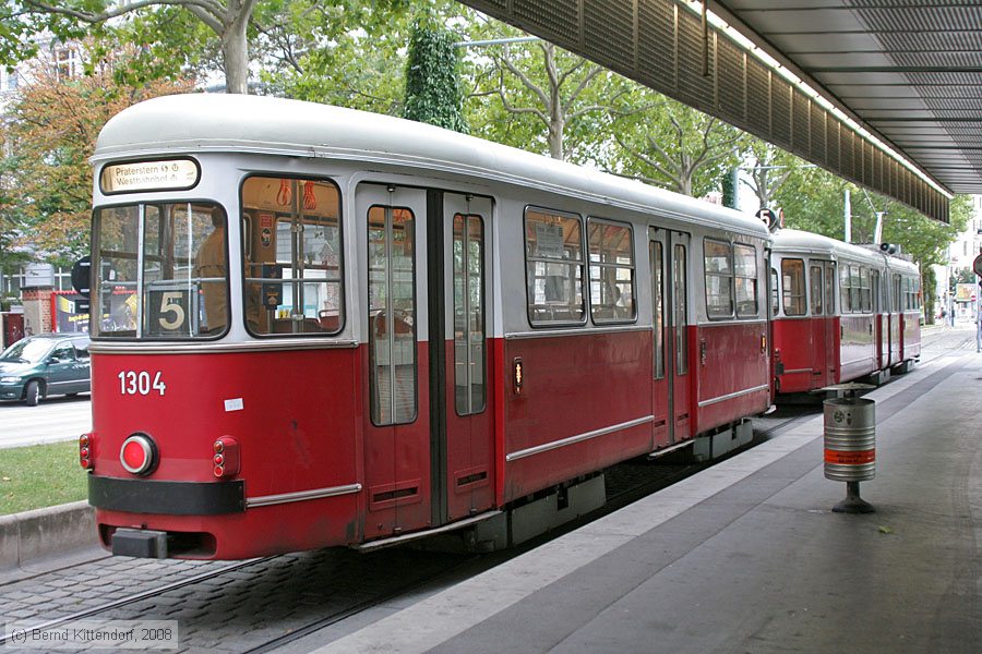 Wien - Straßenbahn - 1304
/ Bild: wien1304_bk0809210060.jpg Wien - Straßenbahn - 1304
/ Bild: wien1304_bk0809210060.jpg