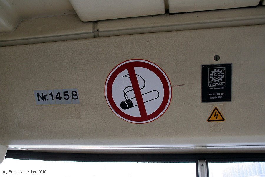 Wien - Straßenbahn - 1458 - Innenansicht
/ Bild: wien1458_bk1002240026.jpg Wien - Straßenbahn - 1458 - Innenansicht
/ Bild: wien1458_bk1002240026.jpg