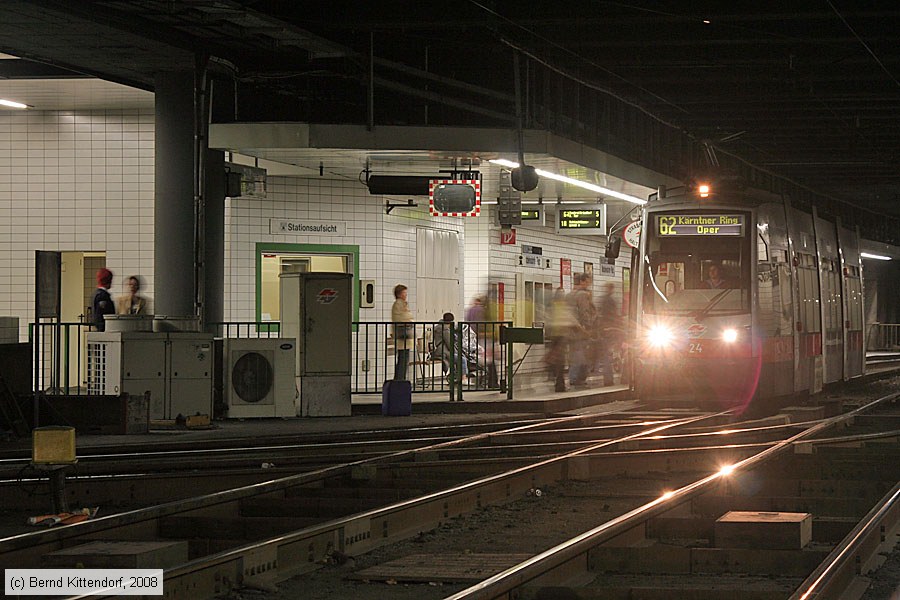 Wien - Straßenbahn - 24
/ Bild: wien24_bk0809150132.jpg