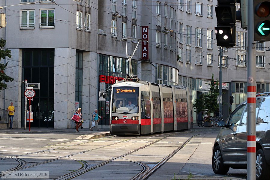 Wien - Stra&szlig;enbahn - 43
/ Bild: wien43_bk1907240242.jpg
