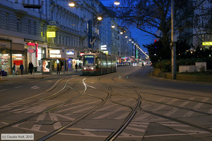 Wien - Stra&szlig;enbahn - 48
/ Bild: wien48_cw1002220103.jpg