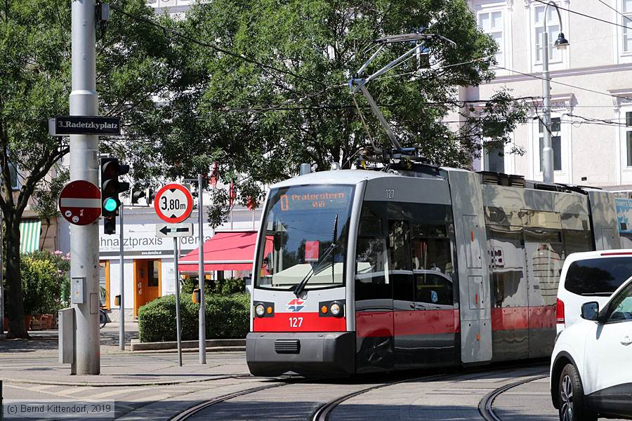 Wien - Straßenbahn - 127
/ Bild: wien127_bk1907240039.jpg Wien - Straßenbahn - 127
/ Bild: wien127_bk1907240039.jpg