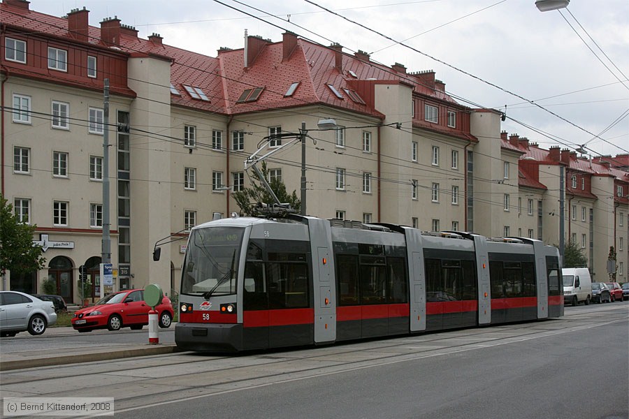 Wien - Straßenbahn - 58
/ Bild: wien58_bk0809210017.jpg Wien - Straßenbahn - 58
/ Bild: wien58_bk0809210017.jpg