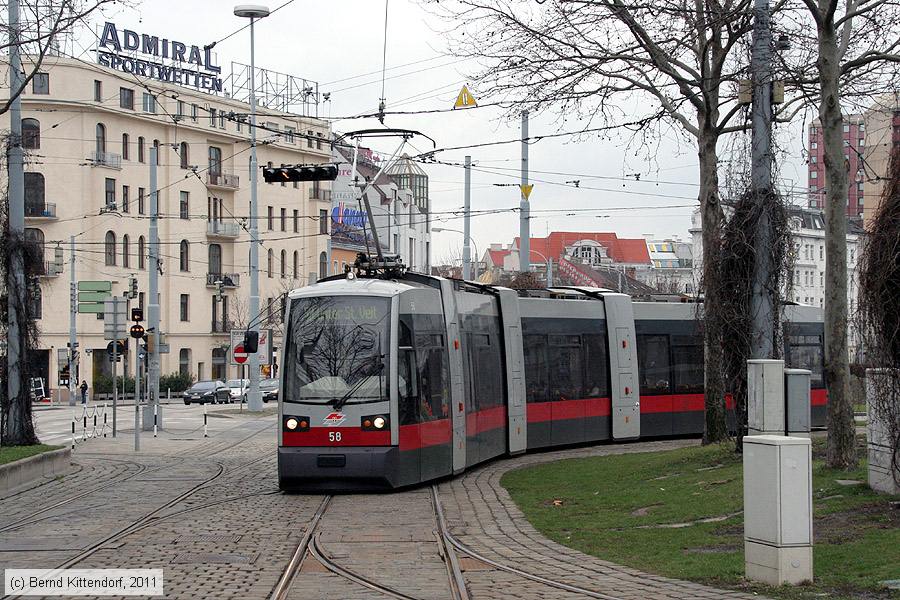 Wien - Stra&szlig;enbahn - 58
/ Bild: wien58_bk1103190022.jpg