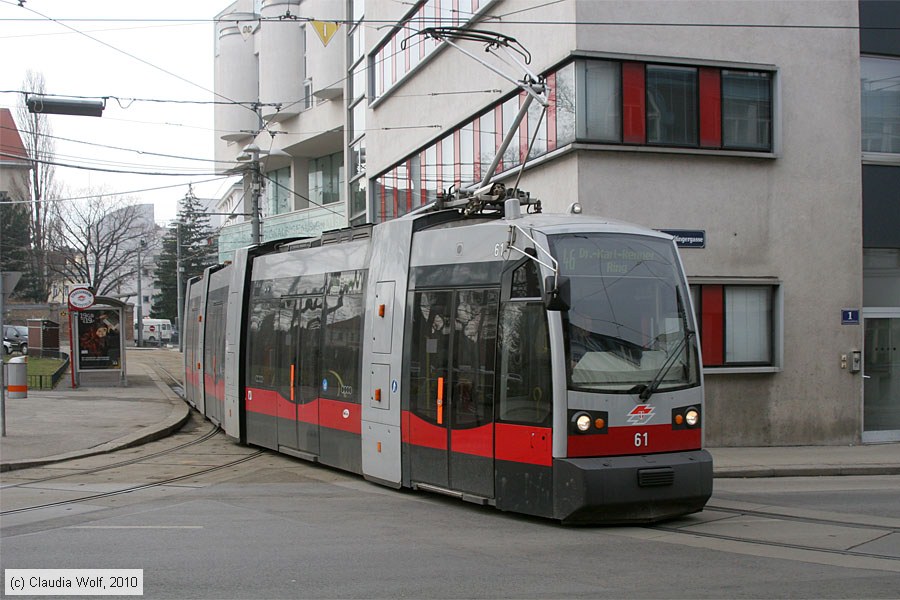 Wien - Straßenbahn - 61
/ Bild: wien61_cw1002230185.jpg Wien - Straßenbahn - 61
/ Bild: wien61_cw1002230185.jpg