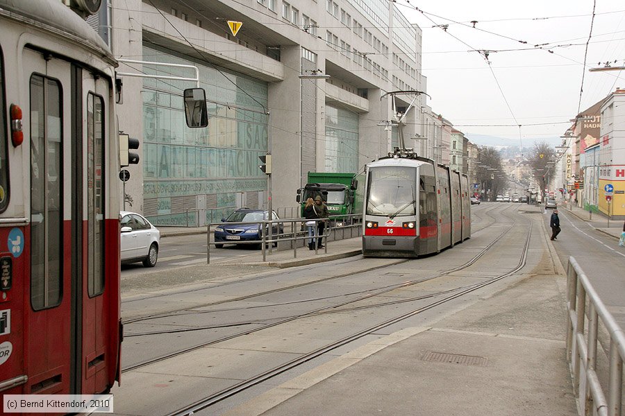 Wien - Straßenbahn - 66
/ Bild: wien66_bk1002230314.jpg