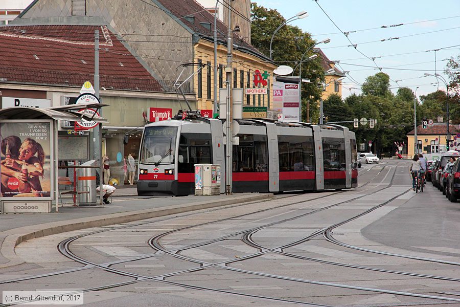 Wien - Straßenbahn - 77
/ Bild: wien77_bk1707280261.jpg