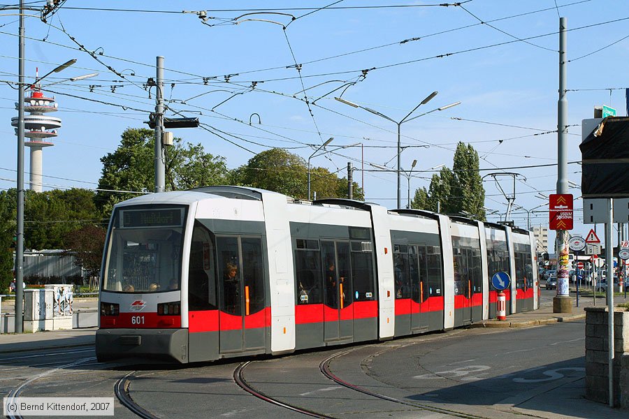 Wien - Stra&szlig;enbahn - 601
/ Bild: wien601_bk0708100377.jpg