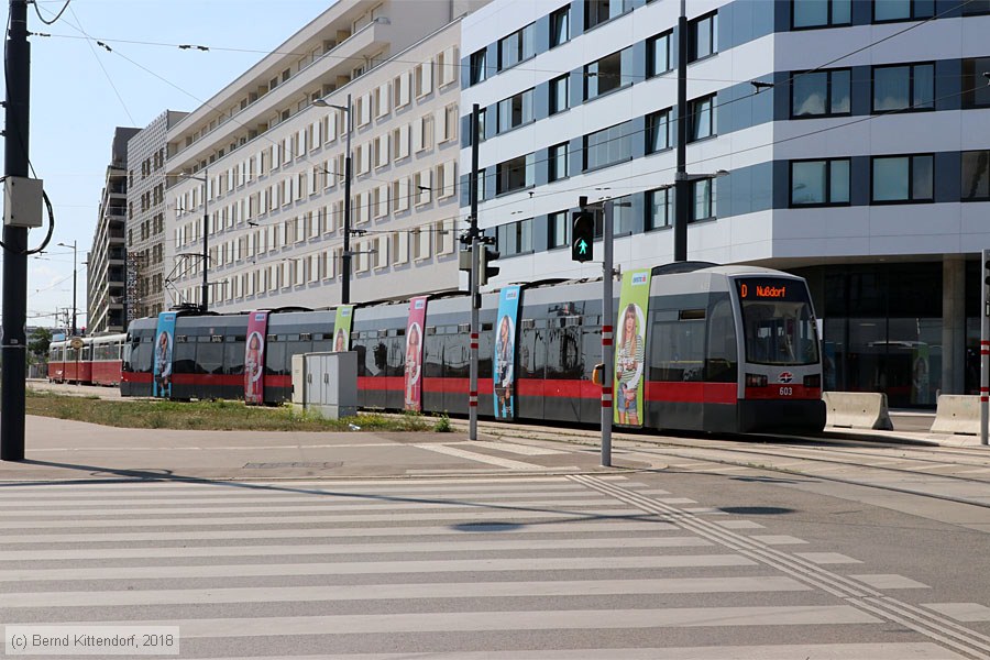 Wien - Straßenbahn - 603
/ Bild: wien603_bk1808160012.jpg Wien - Straßenbahn - 603
/ Bild: wien603_bk1808160012.jpg