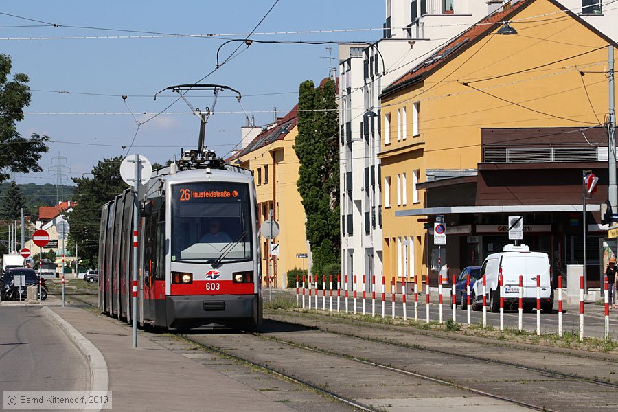 Wien - Straßenbahn - 603
/ Bild: wien603_bk1907240172.jpg Wien - Straßenbahn - 603
/ Bild: wien603_bk1907240172.jpg