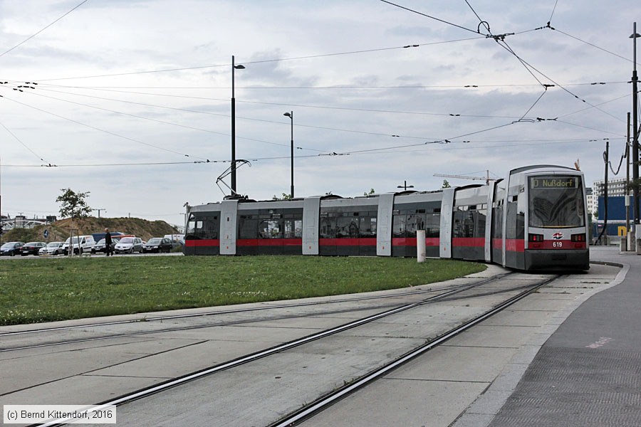 Wien - Straßenbahn - 619
/ Bild: wien619_bk1608290530.jpg Wien - Straßenbahn - 619
/ Bild: wien619_bk1608290530.jpg