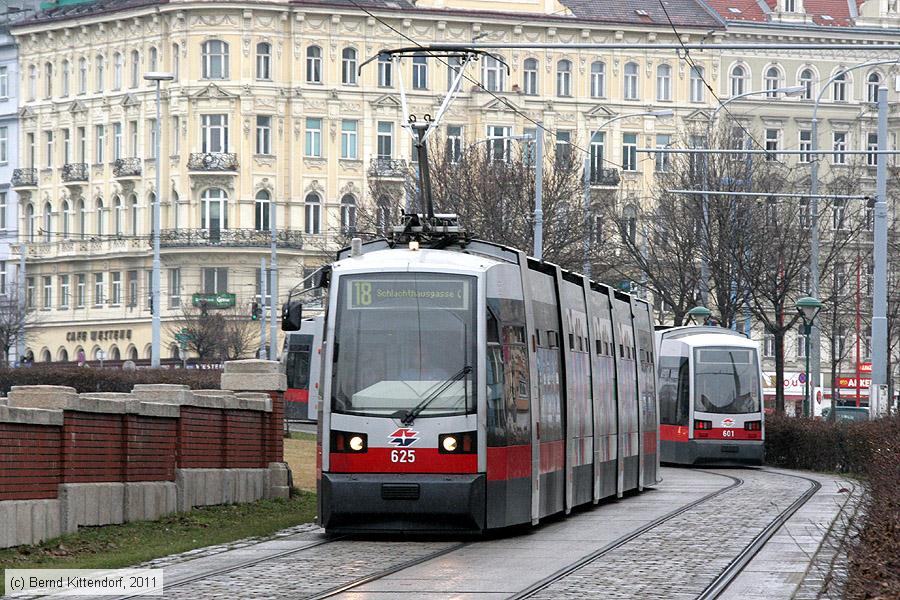 Wien - Straßenbahn - 625
/ Bild: wien625_bk1103160126.jpg Wien - Straßenbahn - 625
/ Bild: wien625_bk1103160126.jpg