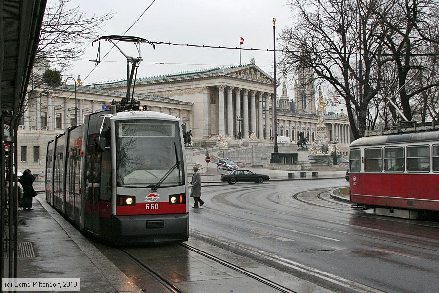Wien - Straßenbahn - 660
/ Bild: wien660_bk1002260287.jpg Wien - Straßenbahn - 660
/ Bild: wien660_bk1002260287.jpg
