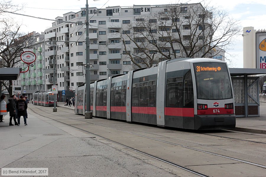 Wien - Straßenbahn - 674
/ Bild: wien674_bk1702230237.jpg