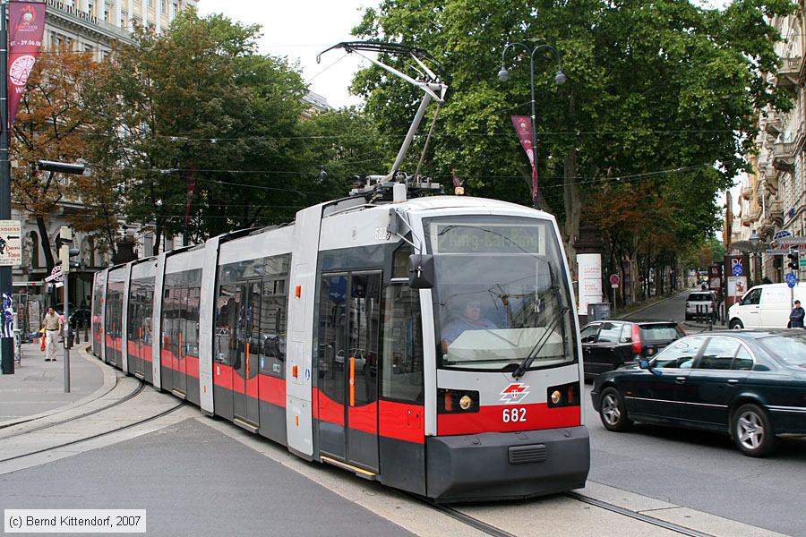 Wien - Straßenbahn - 682
/ Bild: wien682_bk0708100274.jpg