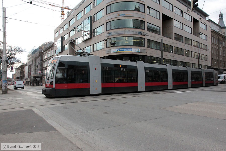 Wien - Stra&szlig;enbahn - 688
/ Bild: wien688_bk1702230039.jpg