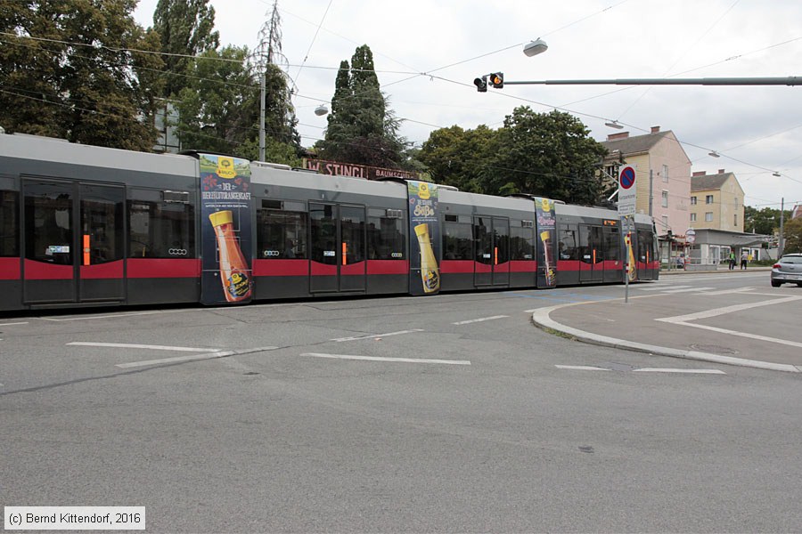 Wien - Stra&szlig;enbahn - 690
/ Bild: wien690_bk1608290051.jpg
