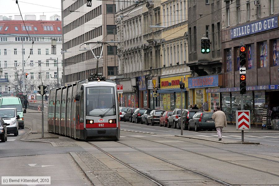 Wien - Straßenbahn - 692
/ Bild: wien692_bk1002260126.jpg