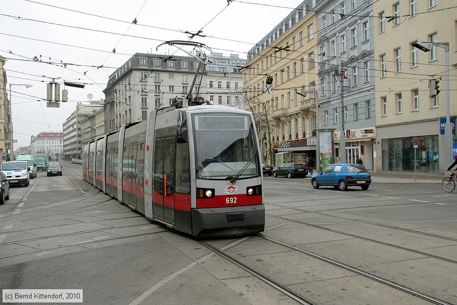 Wien - Straßenbahn - 692
/ Bild: wien692_bk1002260127.jpg