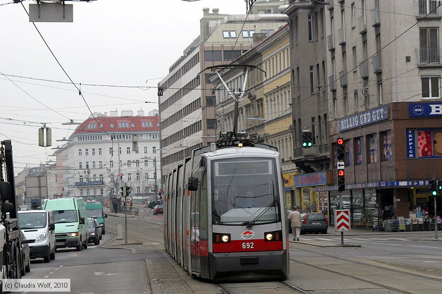 Wien - Straßenbahn - 692
/ Bild: wien692_cw1002260050.jpg