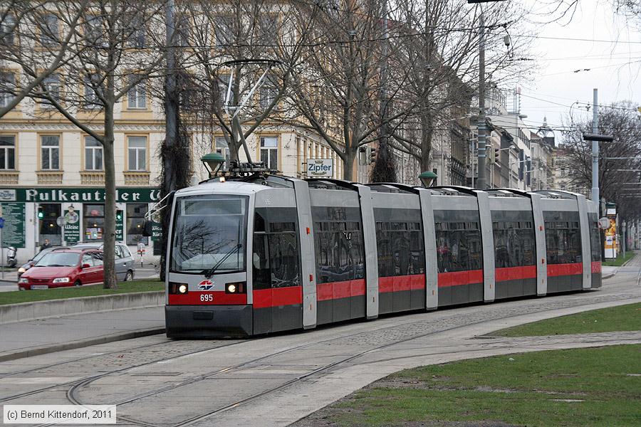 Wien - Stra&szlig;enbahn - 695
/ Bild: wien695_bk1103190274.jpg