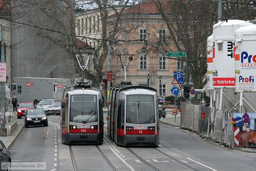 Wien - Straßenbahn - 696
/ Bild: wien696_bk1103190045.jpg