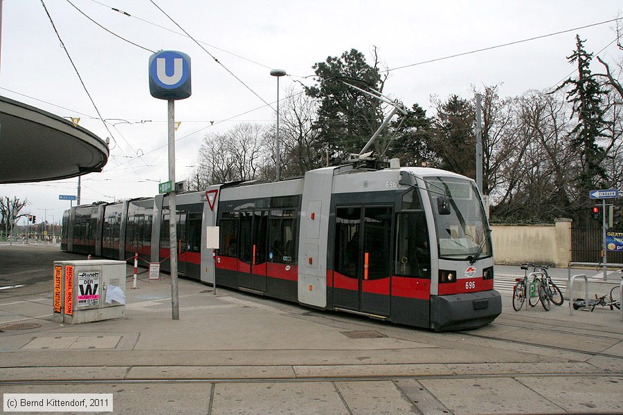 Wien - Straßenbahn - 696
/ Bild: wien696_bk1103190051.jpg