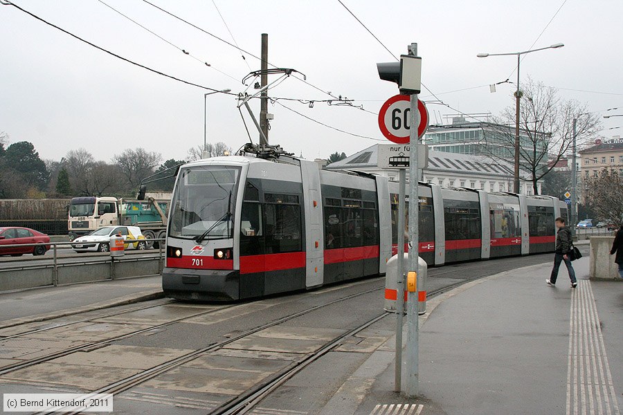 Wien - Straßenbahn - 701
/ Bild: wien701_bk1103170126.jpg