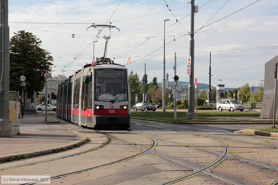 Wien - Straßenbahn - 725
/ Bild: wien725_bk1707280297.jpg