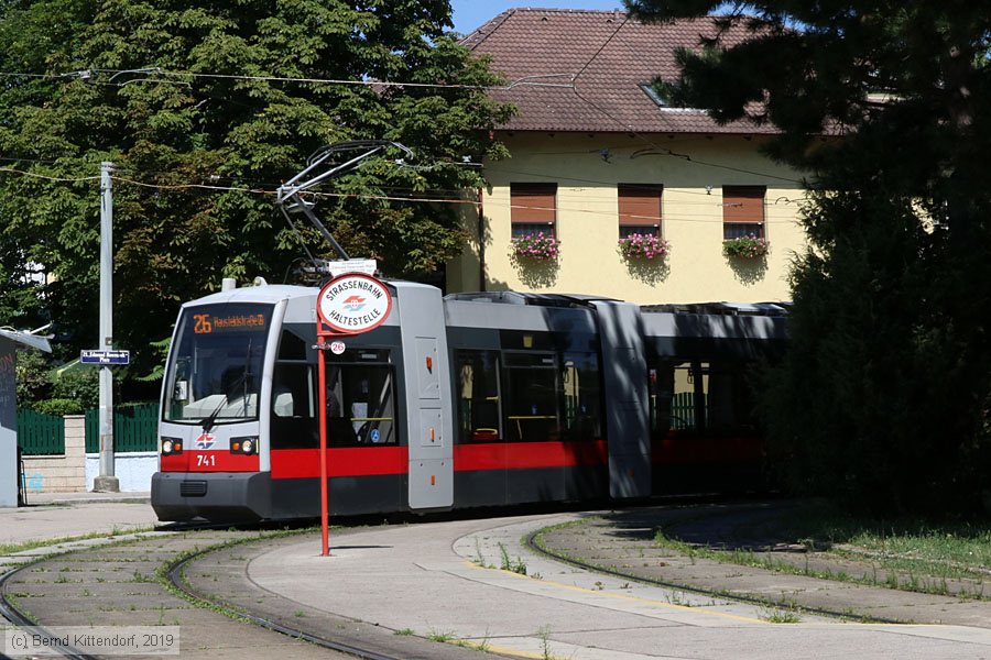 Wien - Straßenbahn - 741
/ Bild: wien741_bk1907240160.jpg