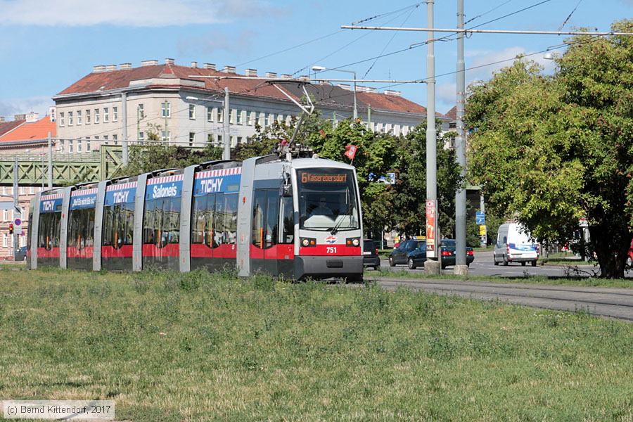 Wien - Straßenbahn - 751
/ Bild: wien751_bk1707280034.jpg