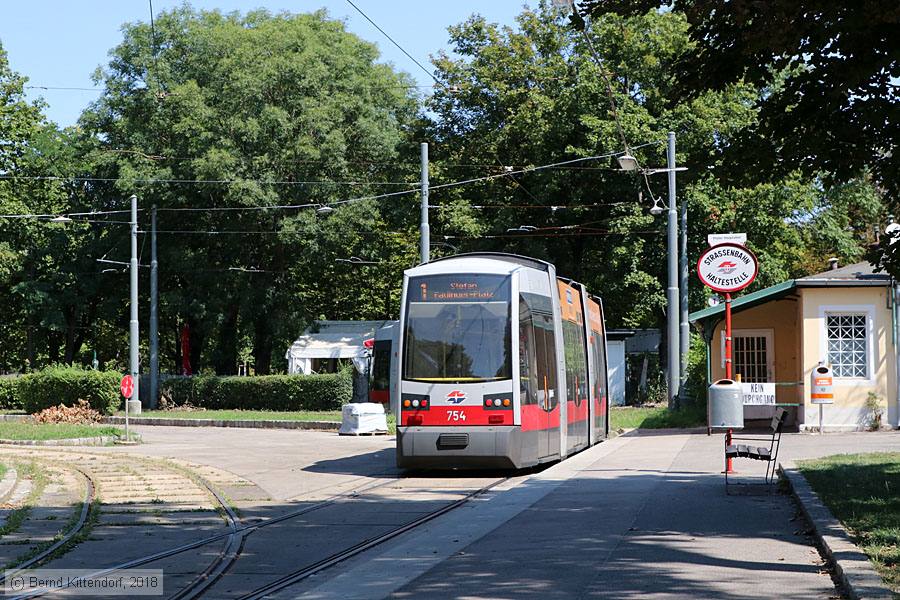 Wien - Straßenbahn - 754
/ Bild: wien754_bk1808180019.jpg