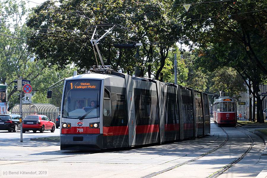 Wien - Straßenbahn - 798
/ Bild: wien798_bk1907240004.jpg
