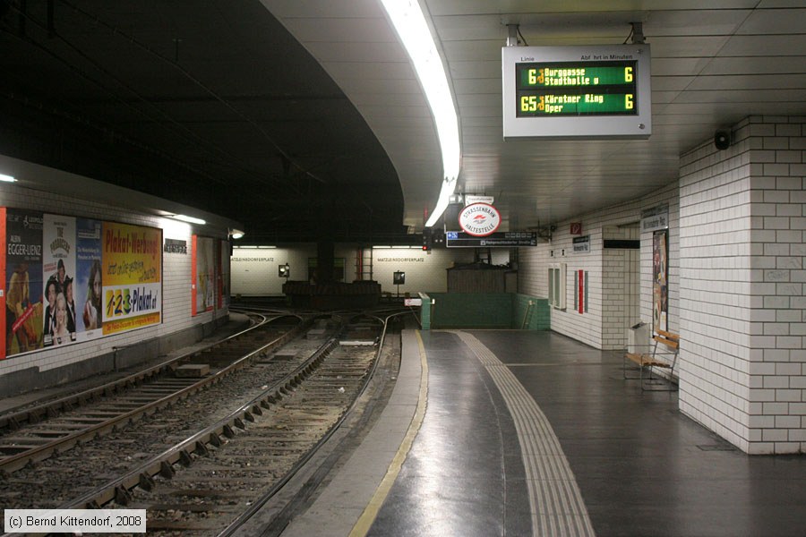 Wien - Straßenbahn - Anlagen
/ Bild: wienanlagen_bk0809150120.jpg