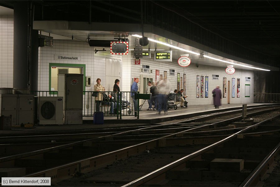 Wien - Straßenbahn - Anlagen
/ Bild: wienanlagen_bk0809150135.jpg