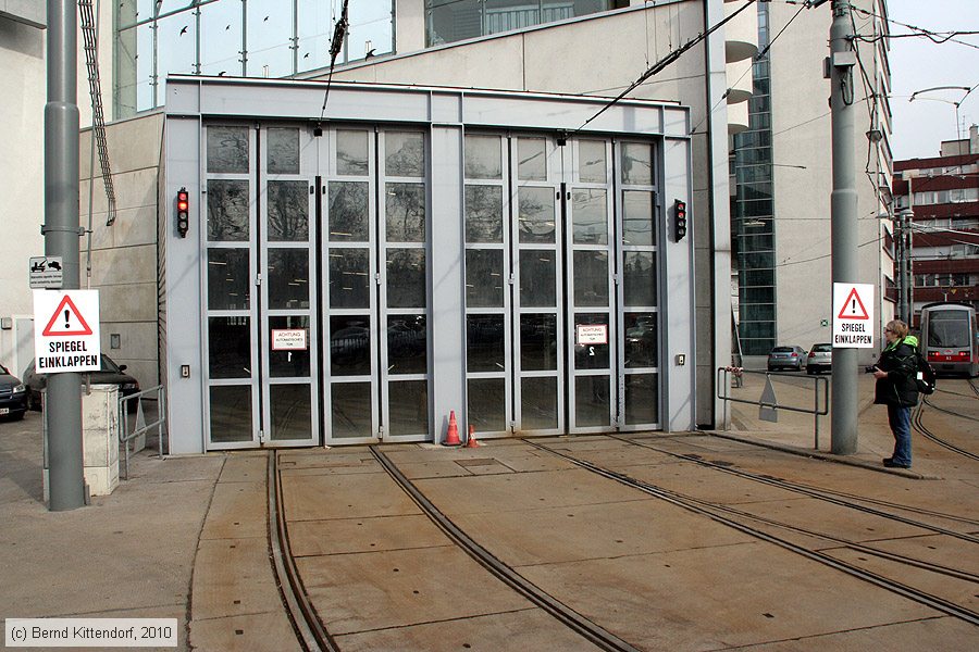 Wien - Straßenbahn - Anlagen
/ Bild: wienanlagen_bk1002230334.jpg
