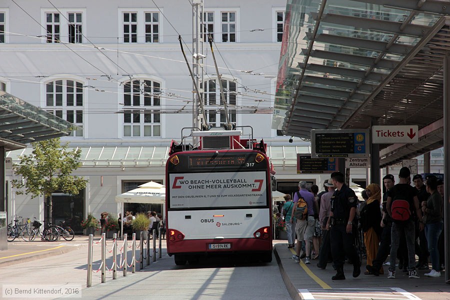 Salzburg - O-Bus - 317
/ Bild: salzburg317_bk1608170215.jpg Salzburg - O-Bus - 317
/ Bild: salzburg317_bk1608170215.jpg