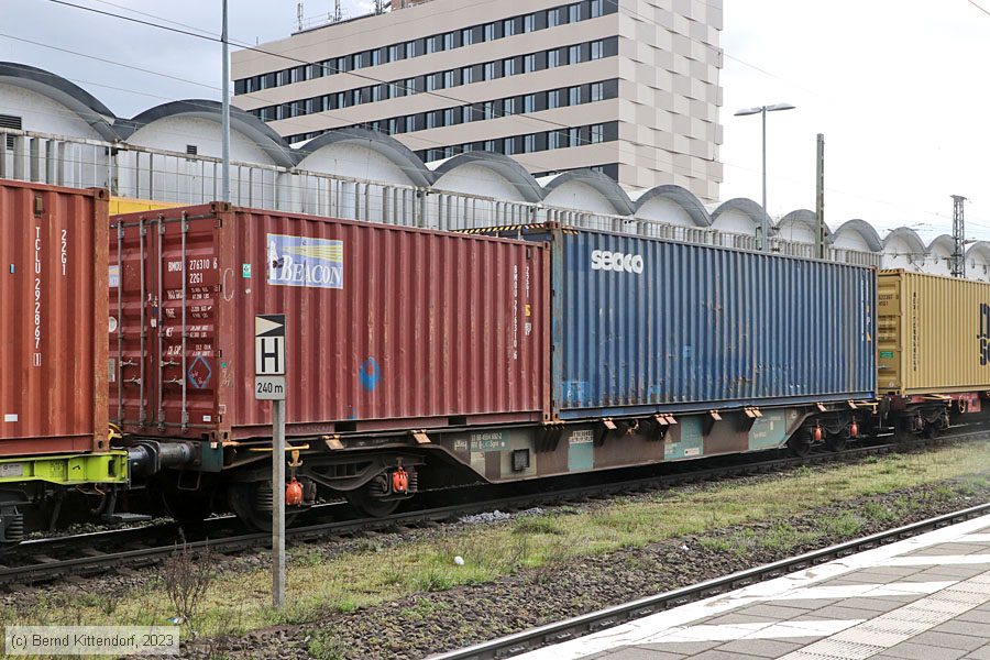 B-LNS - 33884554692-2
/ Bild: blns338845546922_bk2303290147.jpg