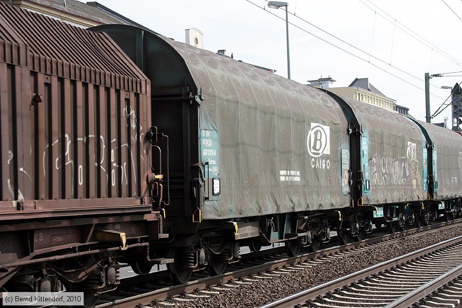 SNCB - 31884670576-8
/ Bild: sncb318846705768_bk1004220020.jpg