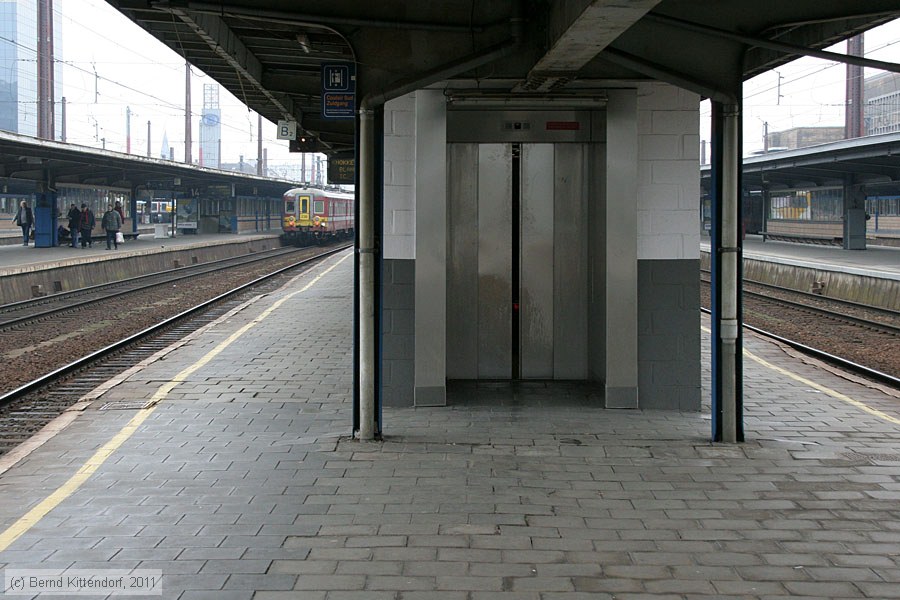 Bahnhof Br&uuml;ssel S&uuml;d
/ Bild: bfbruxellesmidi_bk1102210180.jpg