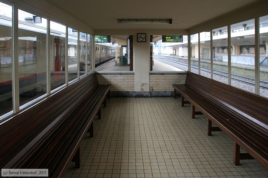 Bahnhof Brüssel Nord
/ Bild: bfbruxellesnord_bk1102260129.jpg Bahnhof Brüssel Nord
/ Bild: bfbruxellesnord_bk1102260129.jpg