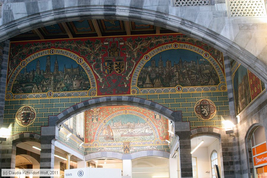Bahnhof Gent Sint-Pieters
/ Bild: bfgentstpieters_cw1102200047.jpg