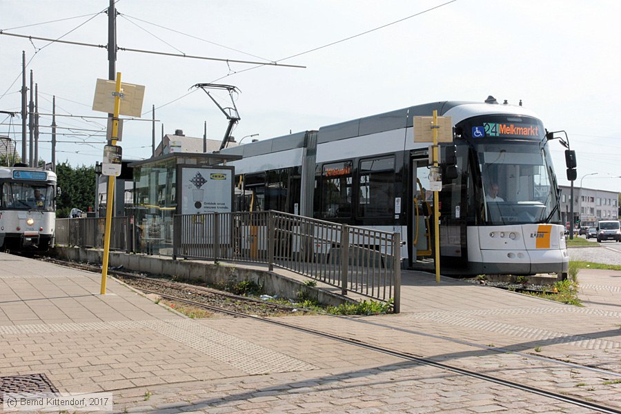 Straßenbahn Antwerpen - 7322
/ Bild: antwerpen7322_bk1708230063.jpg Straßenbahn Antwerpen - 7322
/ Bild: antwerpen7322_bk1708230063.jpg