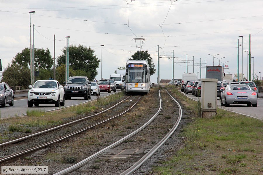 Straßenbahn Antwerpen - 7332
/ Bild: antwerpen7332_bk1708210225.jpg Straßenbahn Antwerpen - 7332
/ Bild: antwerpen7332_bk1708210225.jpg